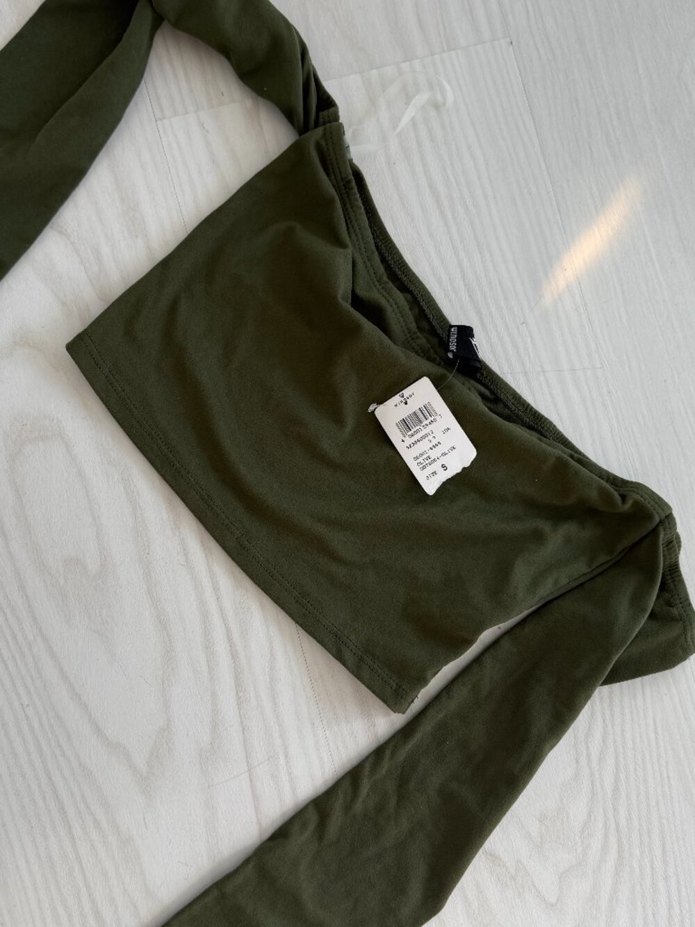 Windsor Olive Green Long Sleeve Cropped Off the Shoulder Top Women’s Regular S